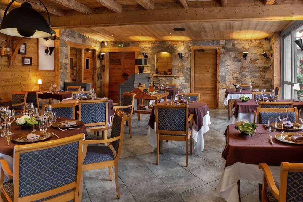 Brit Hotel Florimont Saint-Ferréol المطعم الصورة
