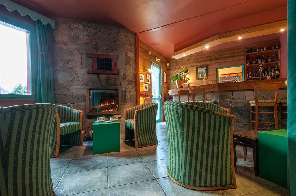 Brit Hotel Florimont Saint-Ferréol المطعم الصورة